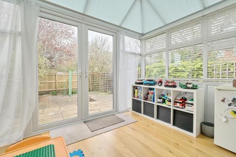 53 Hadleigh Close, Westlea, Swindon, SN5 7DA