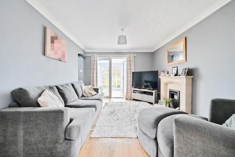 53 Hadleigh Close, Westlea, Swindon, SN5 7DA