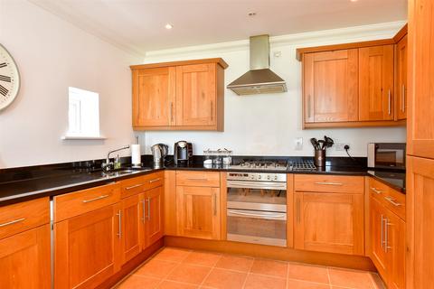 3 bedroom ground floor flat for sale, Luccombe Road, Shanklin, Isle of Wight