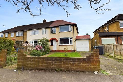 51 Devon Way, Chessington, KT9 2RH