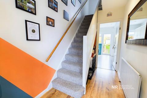 51 Devon Way, Chessington, KT9 2RH