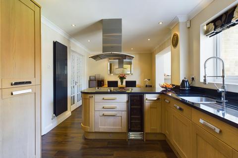 9 Great Grove, Abbeymead, Gloucester, GL4 4QT