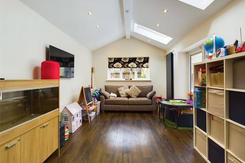 9 Great Grove, Abbeymead, Gloucester, GL4 4QT