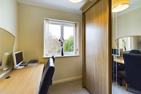 9 Great Grove, Abbeymead, Gloucester, GL4 4QT