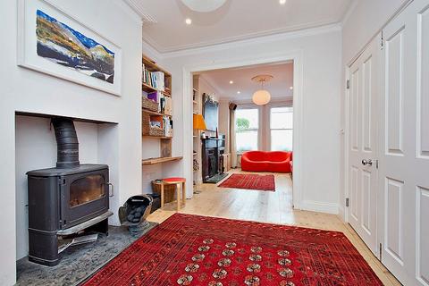 4 bedroom house for sale, Tennyson Road, London NW6