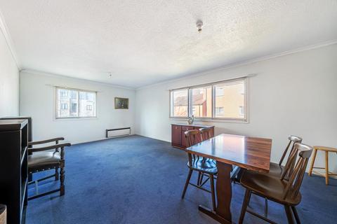 2 bedroom flat for sale, Hounslow West,  Heathrow,  TW3