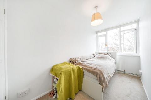 20 Blore Close, London, SW8 4HP