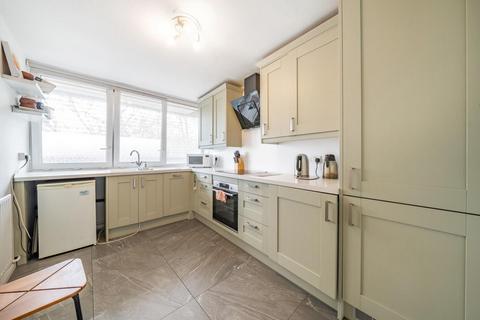 20 Blore Close, London, SW8 4HP