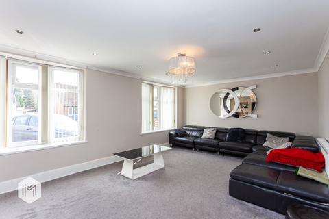 4 bedroom semi-detached house for sale - Hampshire Close, Bury, Greater Manchester, BL9 9EZ