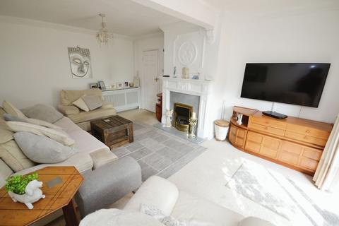 33 Branksome Close, Stanford-le-hope, SS17 8BA