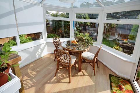 33 Branksome Close, Stanford-le-hope, SS17 8BA
