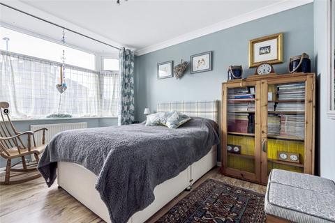 4 bedroom bungalow for sale, Taverners Road, Gillingham