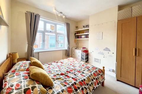 114 Ingram Road, Nottingham, NG6 9GQ