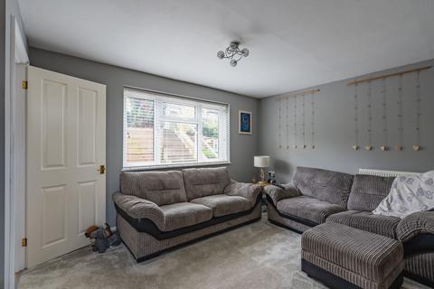 90 Butt Parks, Crediton, EX17 3HD