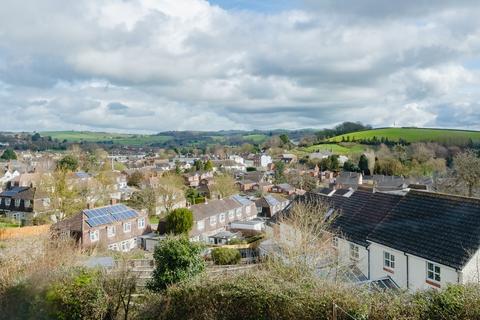 90 Butt Parks, Crediton, EX17 3HD