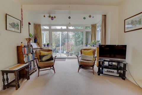 82 Blenheim Road, Caversham, Reading, RG4 7RR
