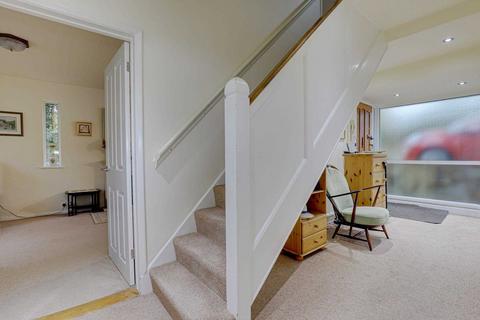 82 Blenheim Road, Caversham, Reading, RG4 7RR