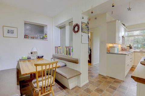 82 Blenheim Road, Caversham, Reading, RG4 7RR