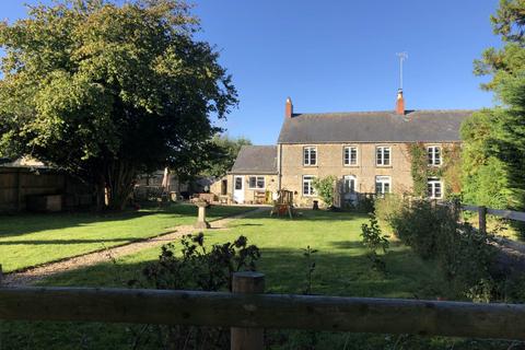 2, Hill View Leafield Road, Shipton Under Wychwood, Chipping Norton, OX7 6EA