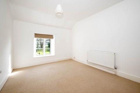 2, Hill View Leafield Road, Shipton Under Wychwood, Chipping Norton, OX7 6EA