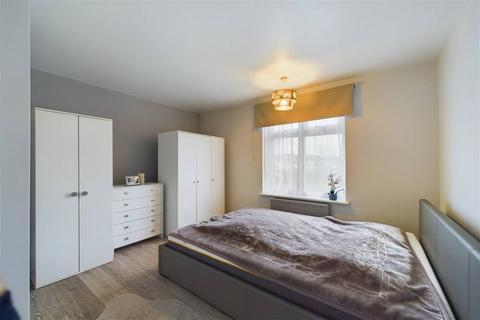 1 bedroom maisonette for sale, Arden Crescent, RM9