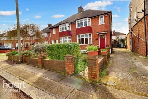 3 bedroom semi-detached house for sale - Court Way, NW9