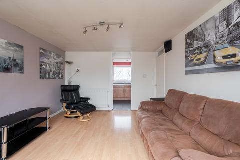 32/11 Calder Gardens, Edinburgh, EH11 4JS