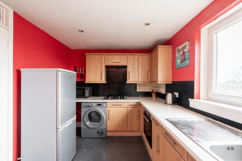 32/11 Calder Gardens, Edinburgh, EH11 4JS