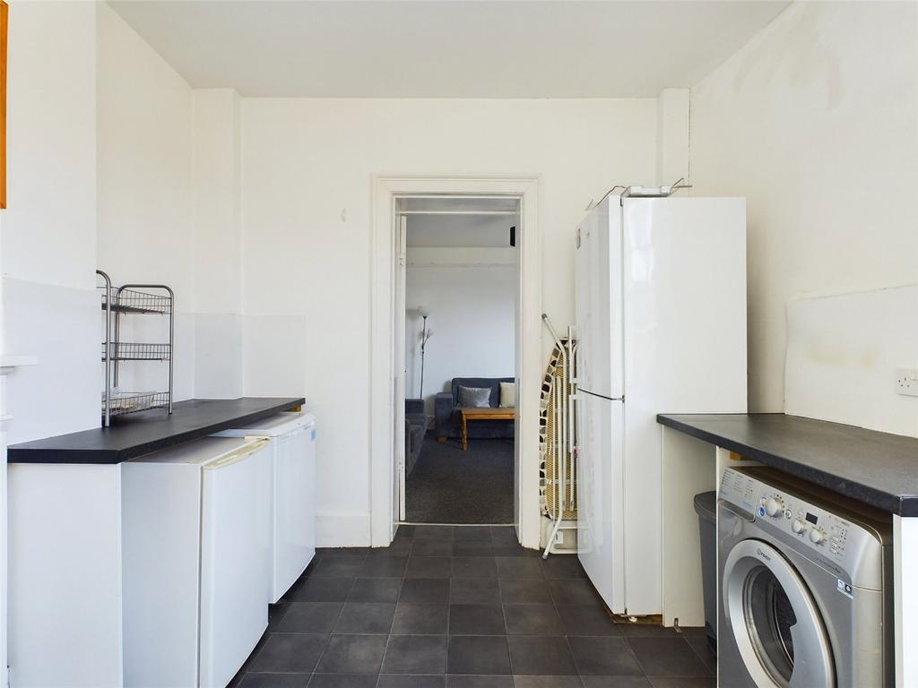 Kitchen-House-To-Ren