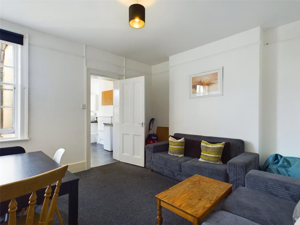 Lounge-House-To-Ren