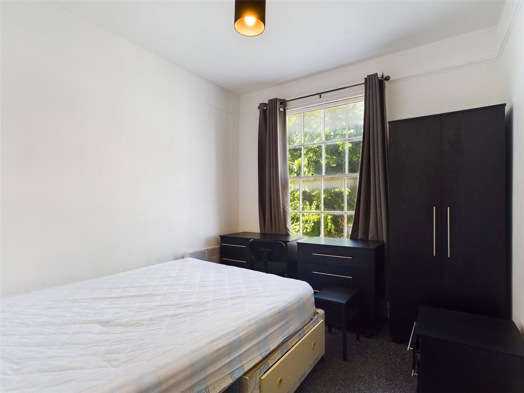 Bed-House-To-Rent