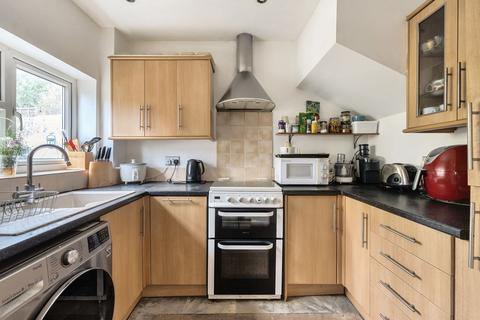 124 Chipstead Valley Road, Coulsdon, CR5 3BA