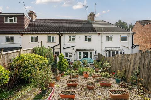 124 Chipstead Valley Road, Coulsdon, CR5 3BA