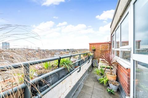 2 bedroom apartment for sale, Bullen Street, London