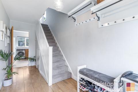 69 Flamstead End Road, Cheshunt, Waltham Cross, EN8 0JB