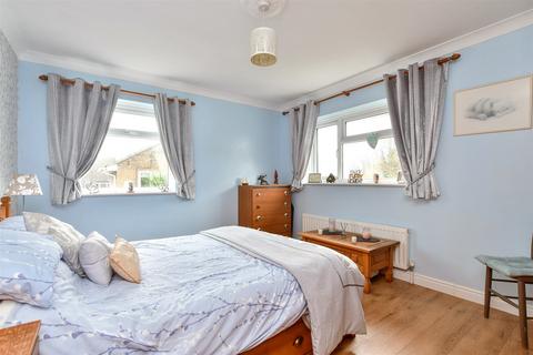 4 bedroom end of terrace house for sale, Pelham Close, Peacehaven, East Sussex