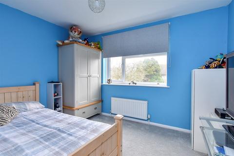 11 Pelham Close, Peacehaven, BN10 8BW