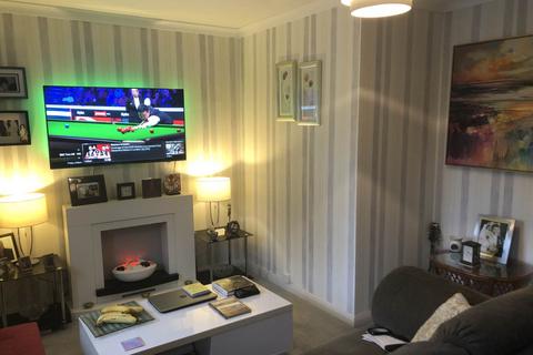 1 bedroom flat for sale, Chalet Court, Bordon GU35