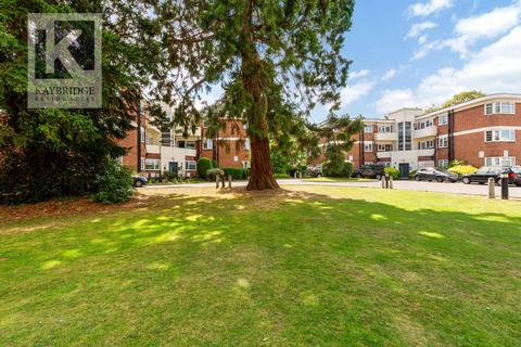 2 bedroom apartment to rent, Benhill Wood Road, Sutton, SM1