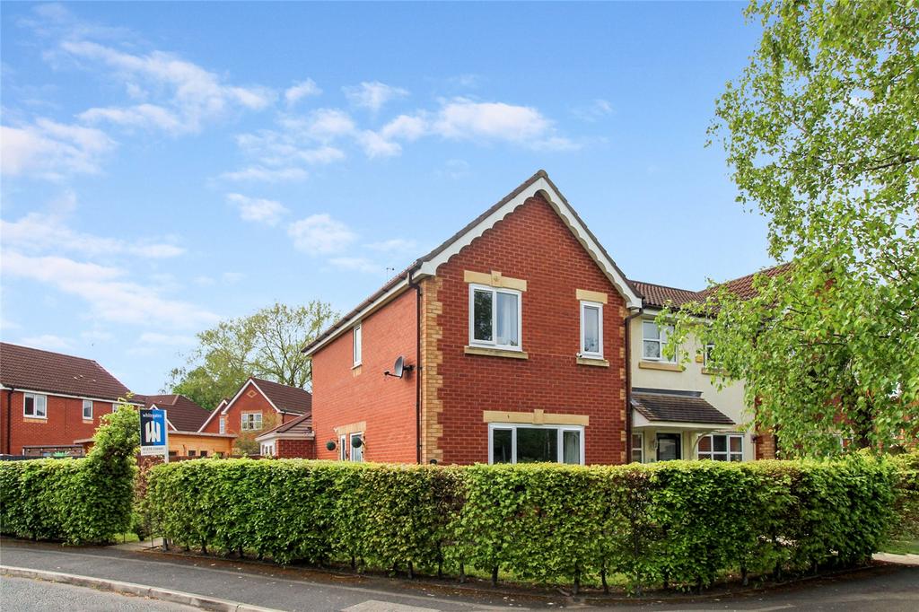 Langley Drive, Crewe, Cheshire, CW2 3 bed end of terrace house for sale £235,000