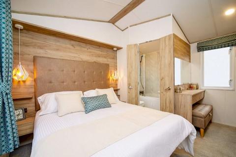 2 bedroom lodge for sale - 9 Nightingale Heights, Knott End-on-Sea FY6