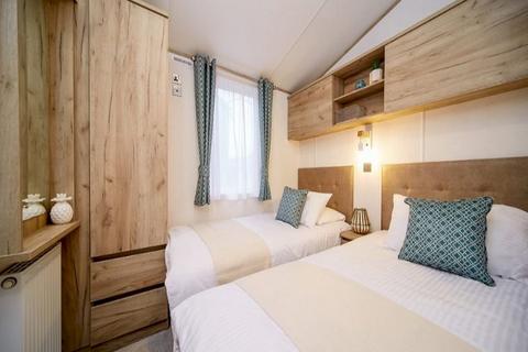 2 bedroom lodge for sale - 9 Nightingale Heights, Knott End-on-Sea FY6
