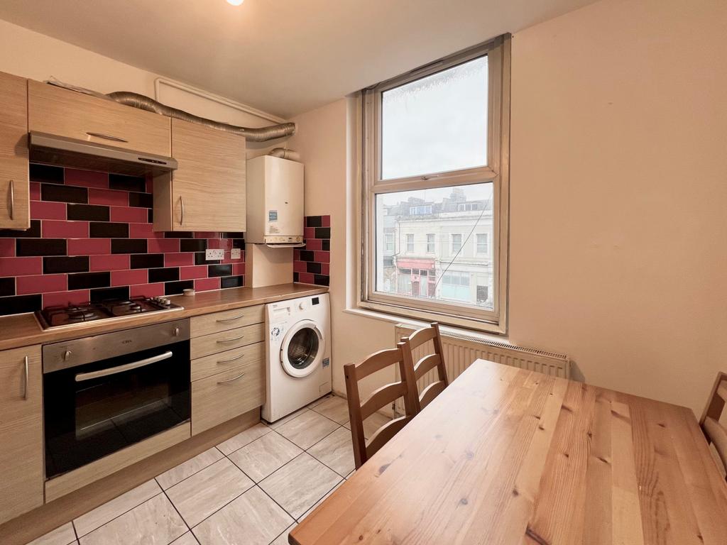 Two bedrooms Flat to rent in Lewisham