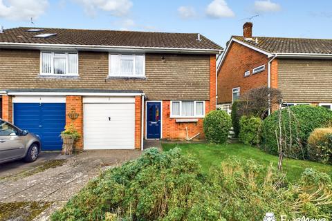 3 bedroom semi-detached house for sale - 5 Southwick Close, Winchester