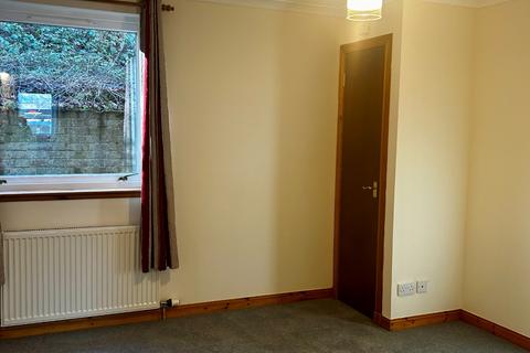 2 bedroom ground floor flat to rent - Millburn Place, Inverness, IV2