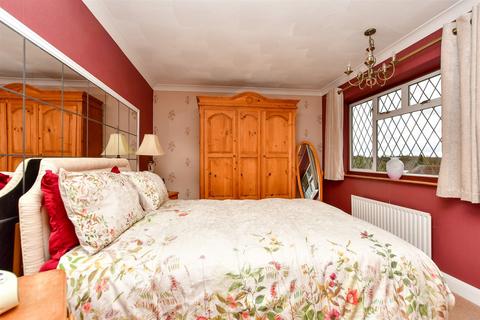 12 Millfordhope Road, Rochester, ME2 2TE