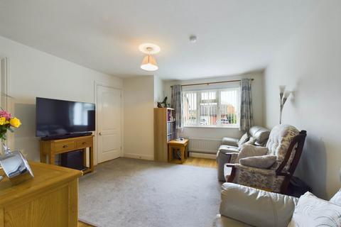 3 bedroom semi-detached house for sale - Nuthatch, Aylesbury HP19