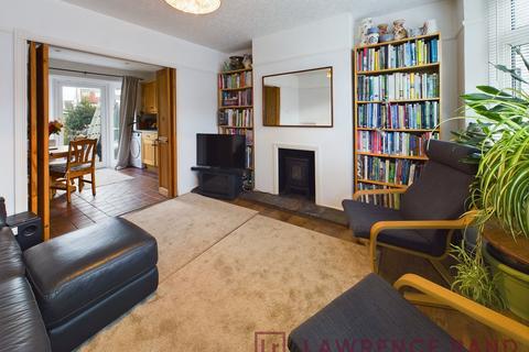 3 bedroom terraced house for sale - Royal Crescent, Ruislip, HA4