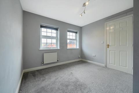 4 bedroom detached house to rent, Sandleford Lane,  Greenham,  RG19