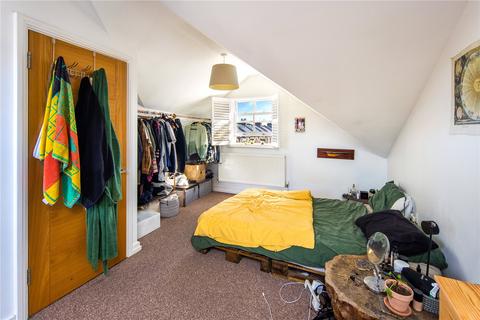 1 bedroom flat for sale, Roding Road, Homerton, London, E5